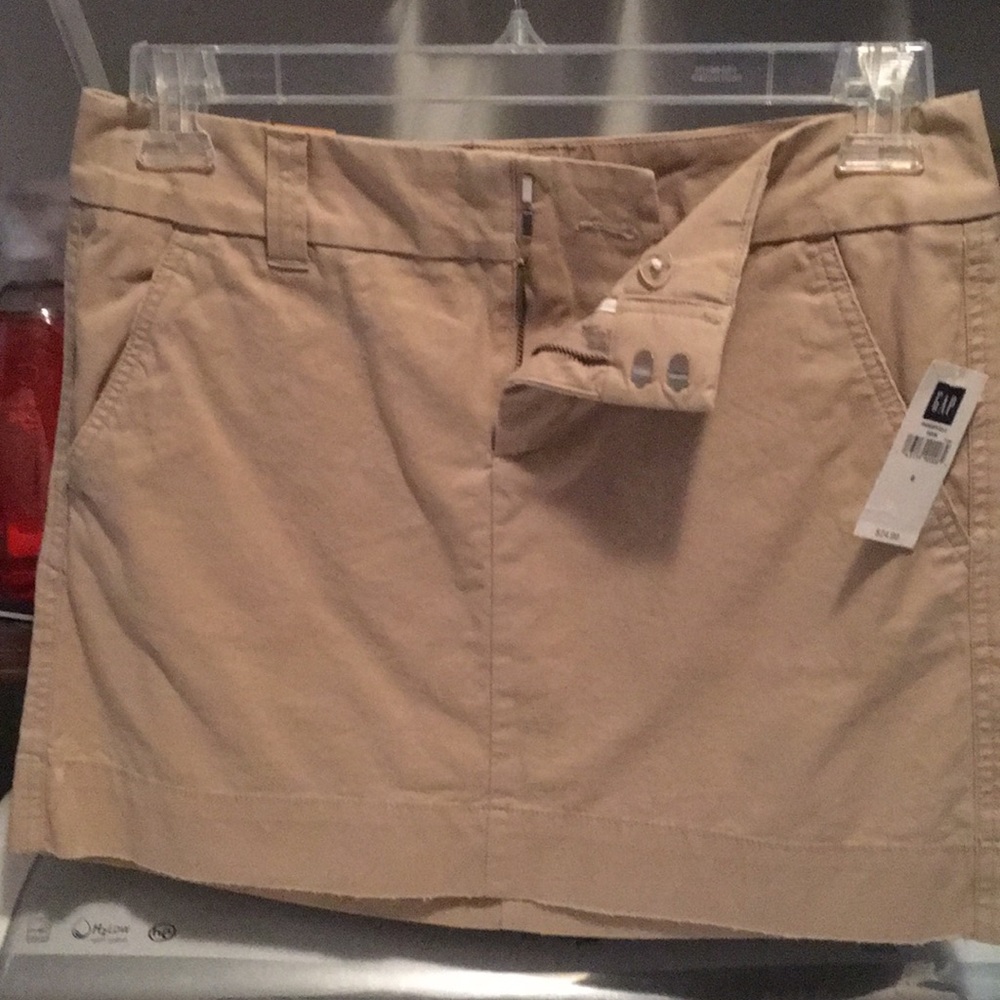 Gap Khaki skirt